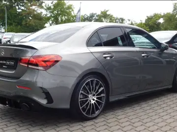 Mercedes-Benz AMG A 35 4MATIC Limousine Aero Pano