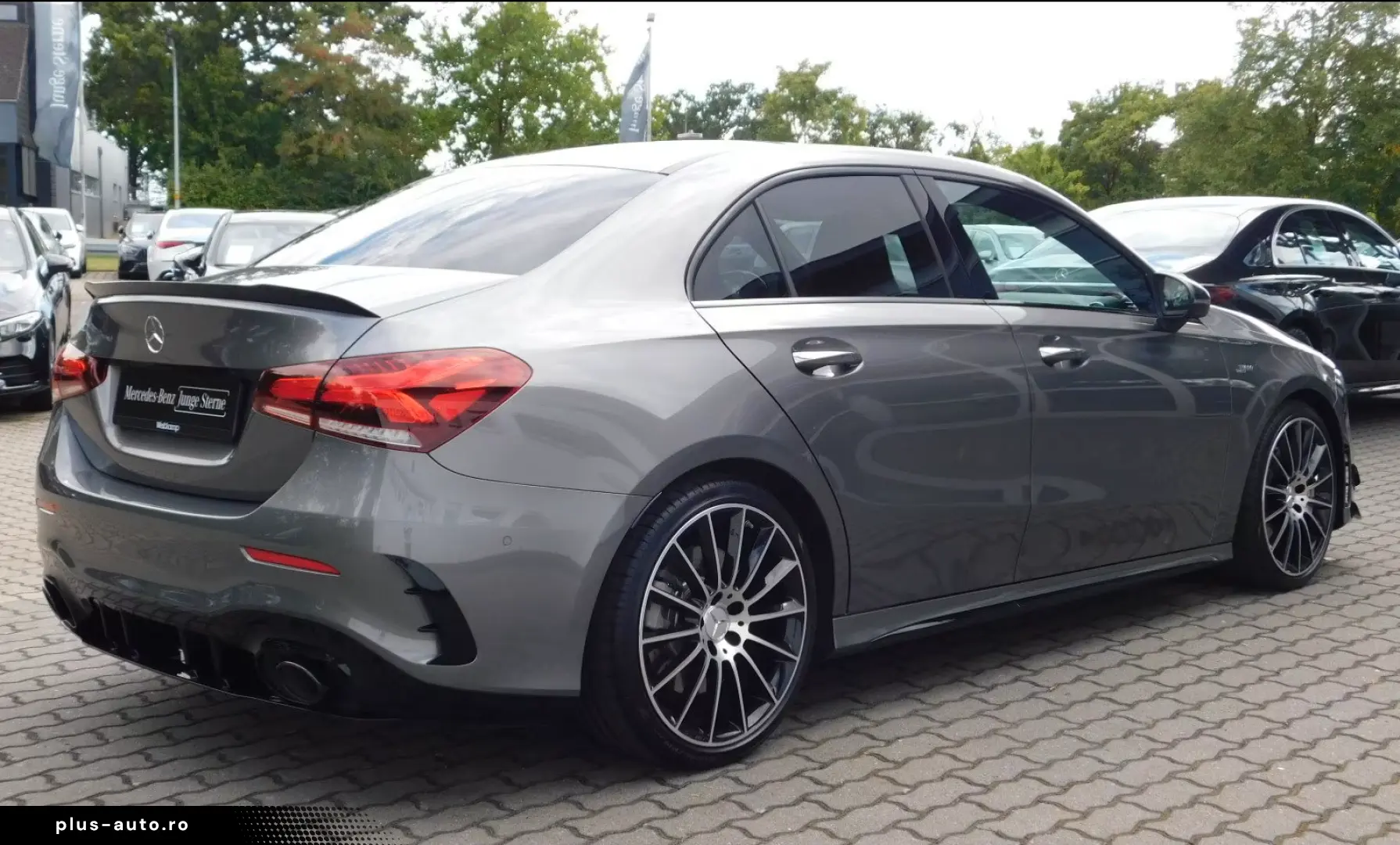 Mercedes-Benz AMG A 35 4MATIC Limousine Aero Pano