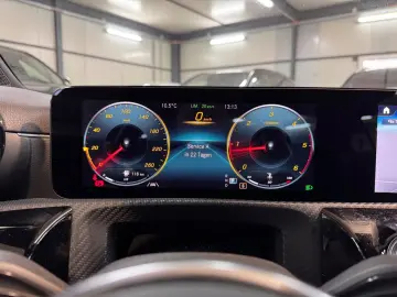 MERCEDES-BENZ CLA 200 d Coupe LED KAME MBUX PARK WIDE SPUR