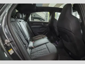 Audi A6 Limousine 2.0 TDI Quattro S Line