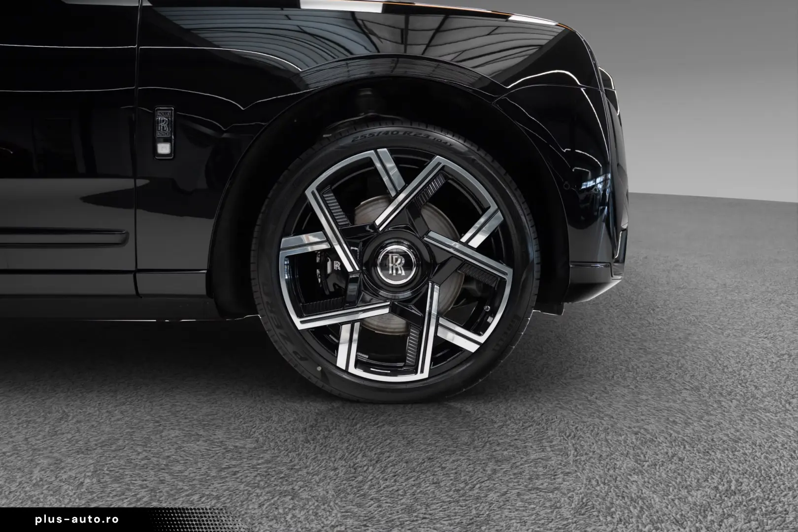 Rolls-Royce Cullinan Series II Black Badge 2026
