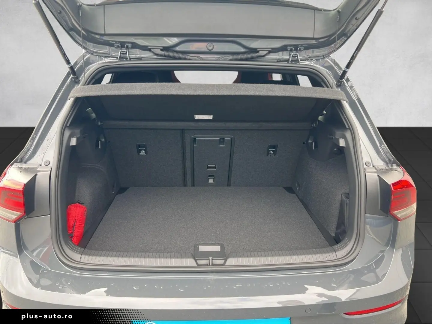 Volkswagen Golf VIII GTI 2.0 TSI DSG