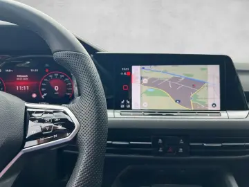 Volkswagen Golf VIII GTI 2.0 TSI DSG