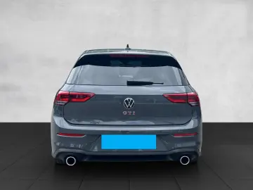 Volkswagen Golf VIII GTI 2.0 TSI DSG