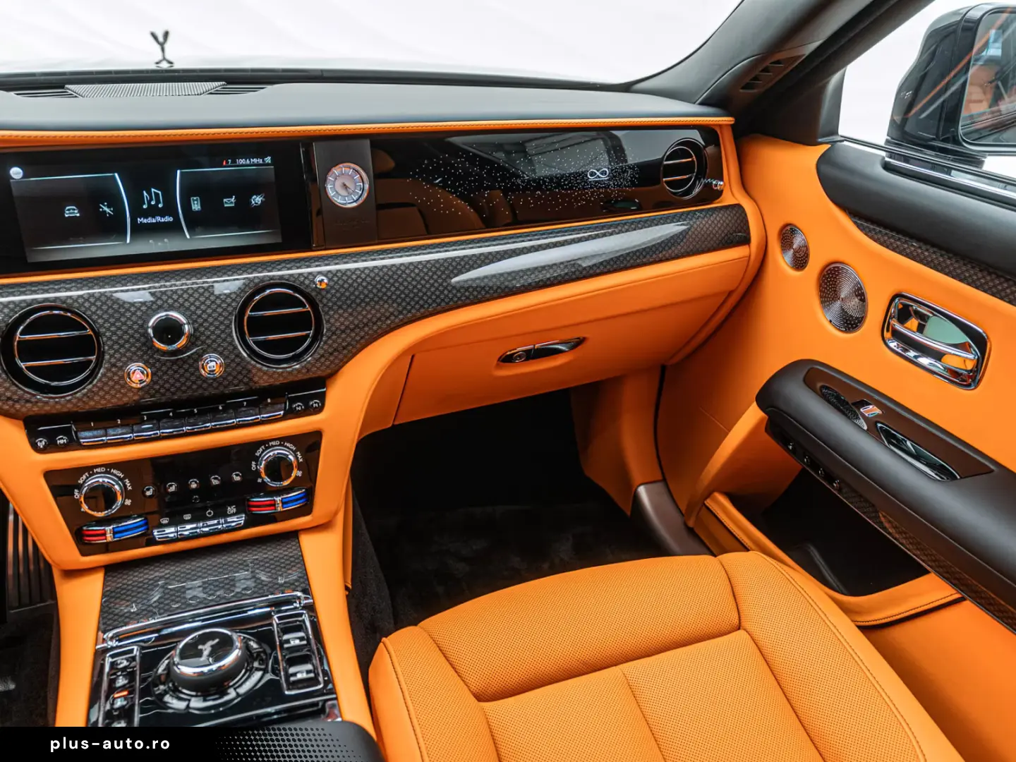 Rolls-Royce Ghost Black Badge Shooting Star Rear TV