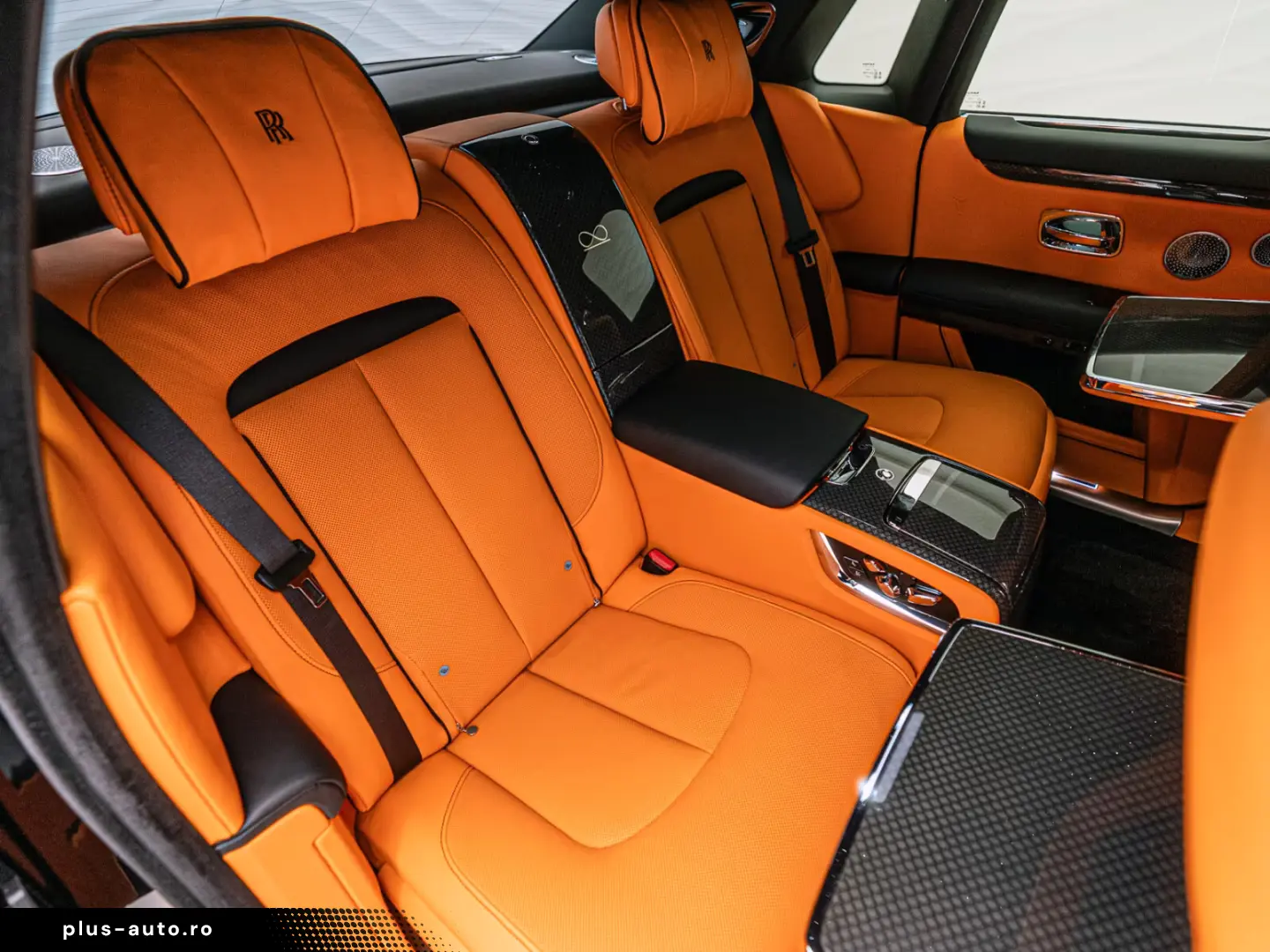 Rolls-Royce Ghost Black Badge Shooting Star Rear TV