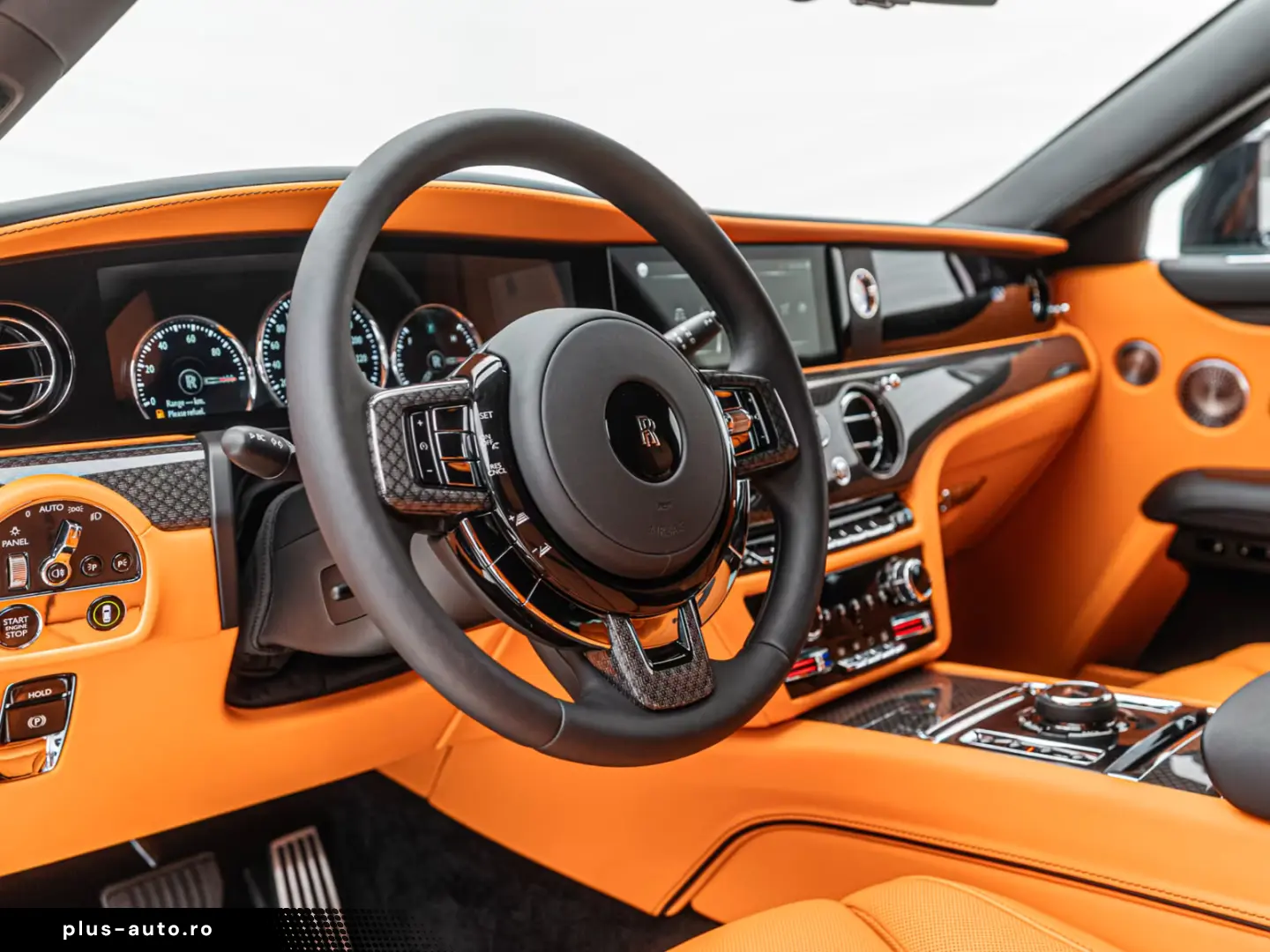 Rolls-Royce Ghost Black Badge Shooting Star Rear TV