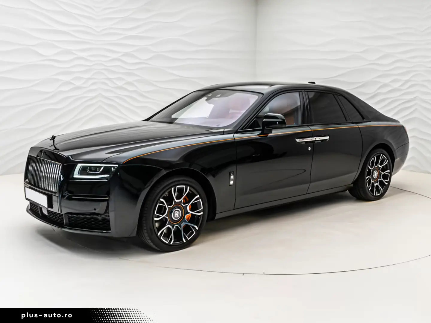 Rolls-Royce Ghost Black Badge Shooting Star Rear TV