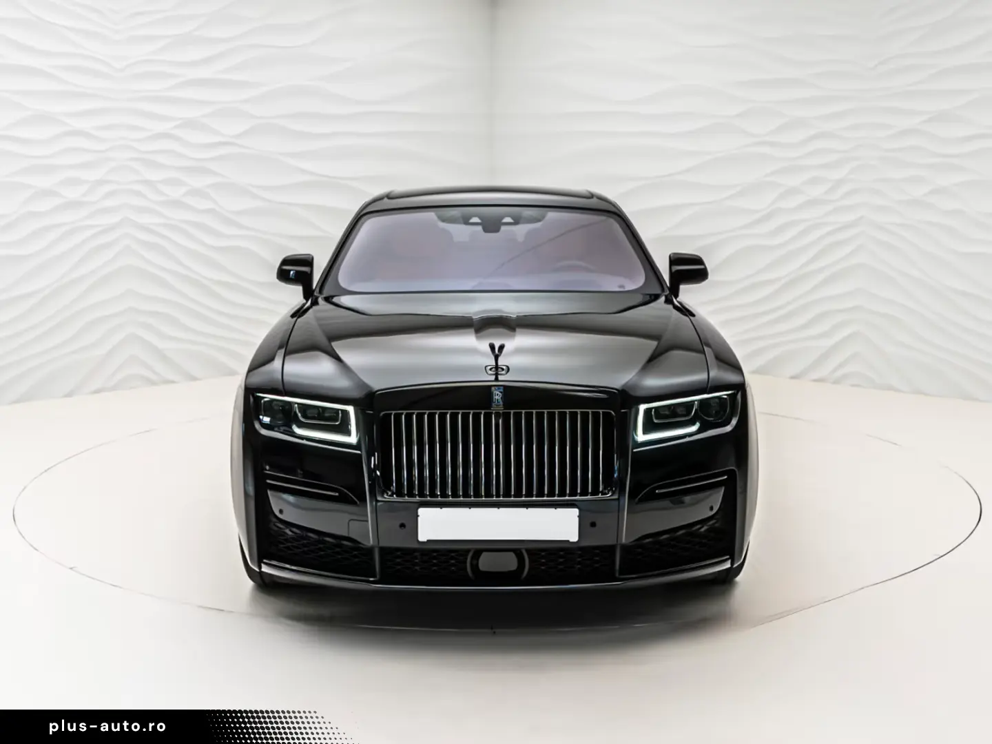 Rolls-Royce Ghost Black Badge Shooting Star Rear TV