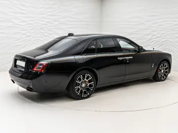 Rolls-Royce Ghost Black Badge Shooting Star Rear TV