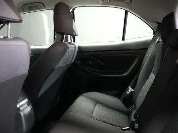 TOYOTA YARIS CROSS HYBRID BUSINESS