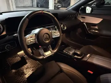 Mercedes-Benz CLA 35 AMG