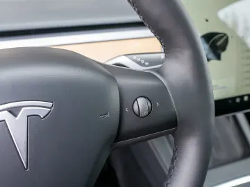 TESLA MODEL 3 LONG RANGE DUAL MOTOR 4×4