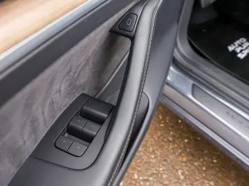 TESLA MODEL 3 LONG RANGE DUAL MOTOR 4×4