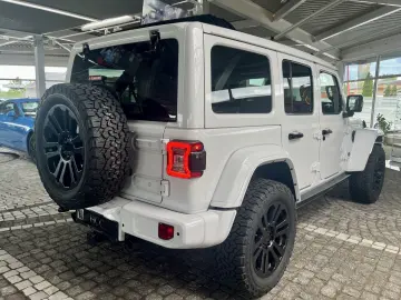 JEEP Wrangler 2.0 Sky One Rubicon Brute Look   Carbon