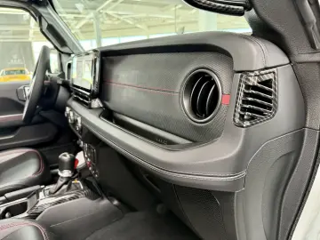 JEEP Wrangler 2.0 Sky One Rubicon Brute Look   Carbon