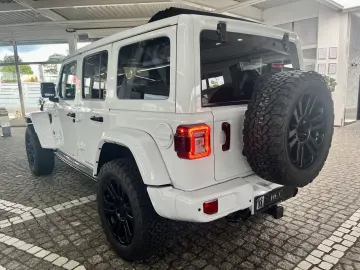 JEEP Wrangler 2.0 Sky One Rubicon Brute Look   Carbon