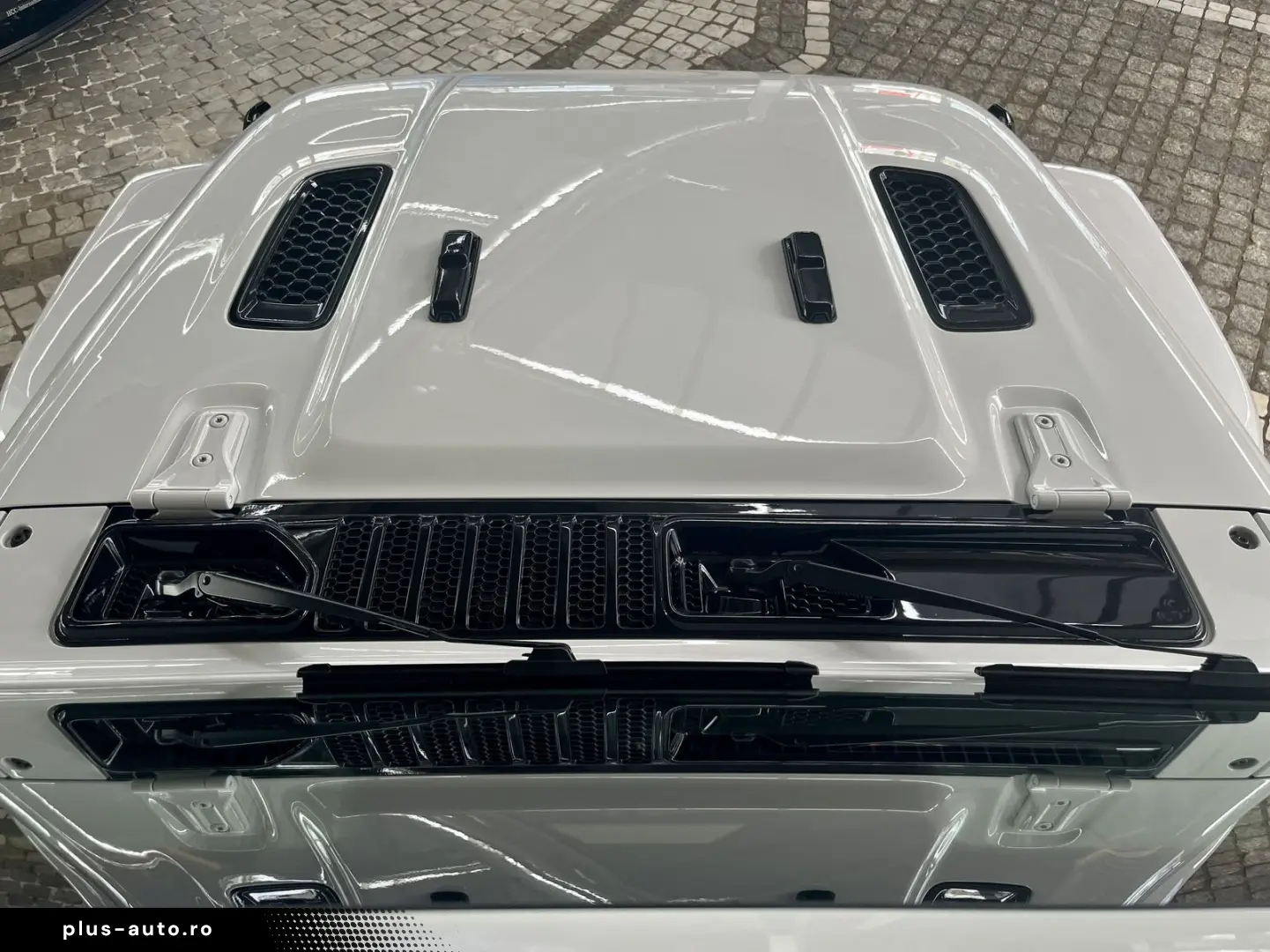 JEEP Wrangler 2.0 Sky One Rubicon Brute Look   Carbon