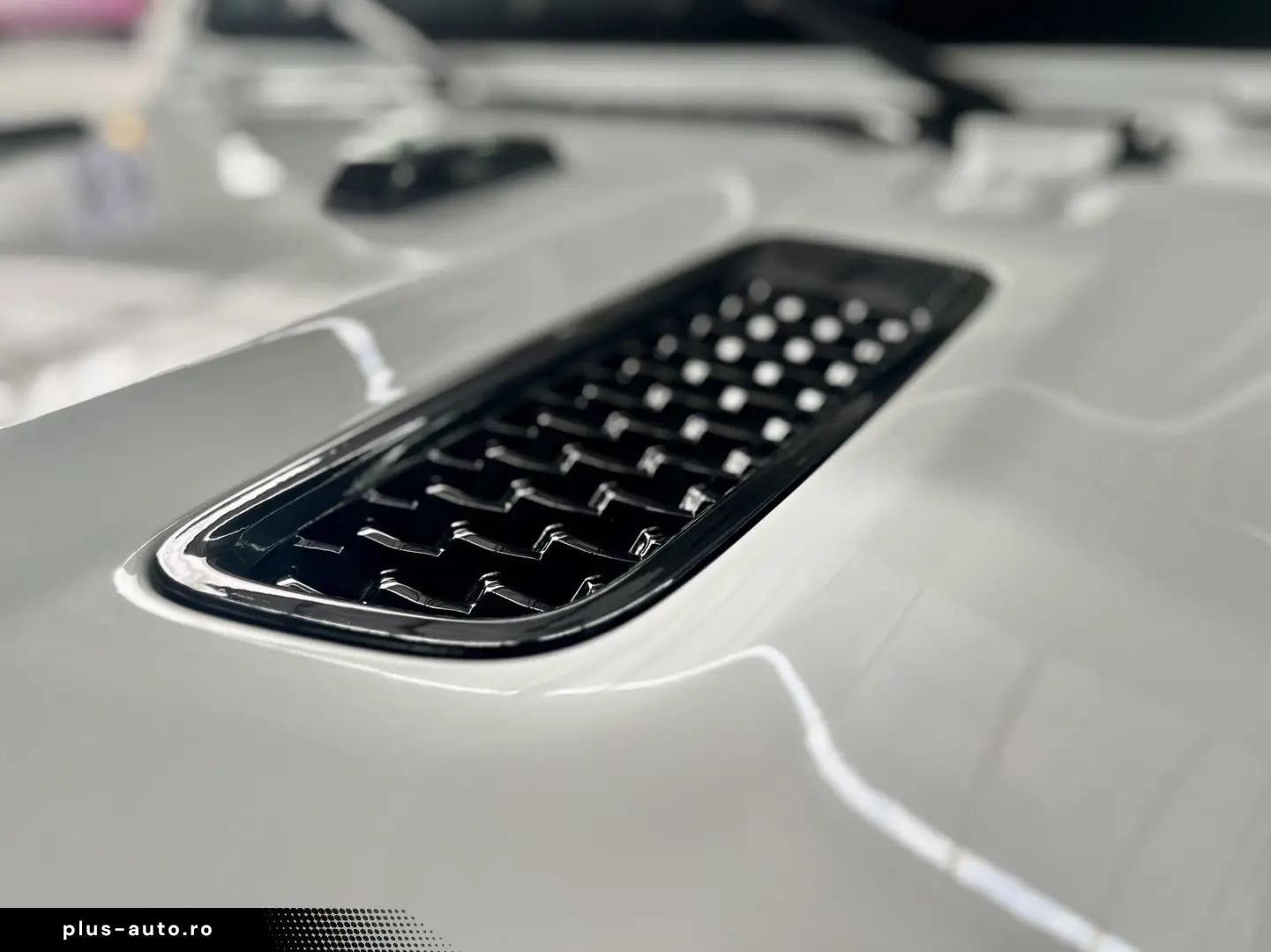 JEEP Wrangler 2.0 Sky One Rubicon Brute Look   Carbon