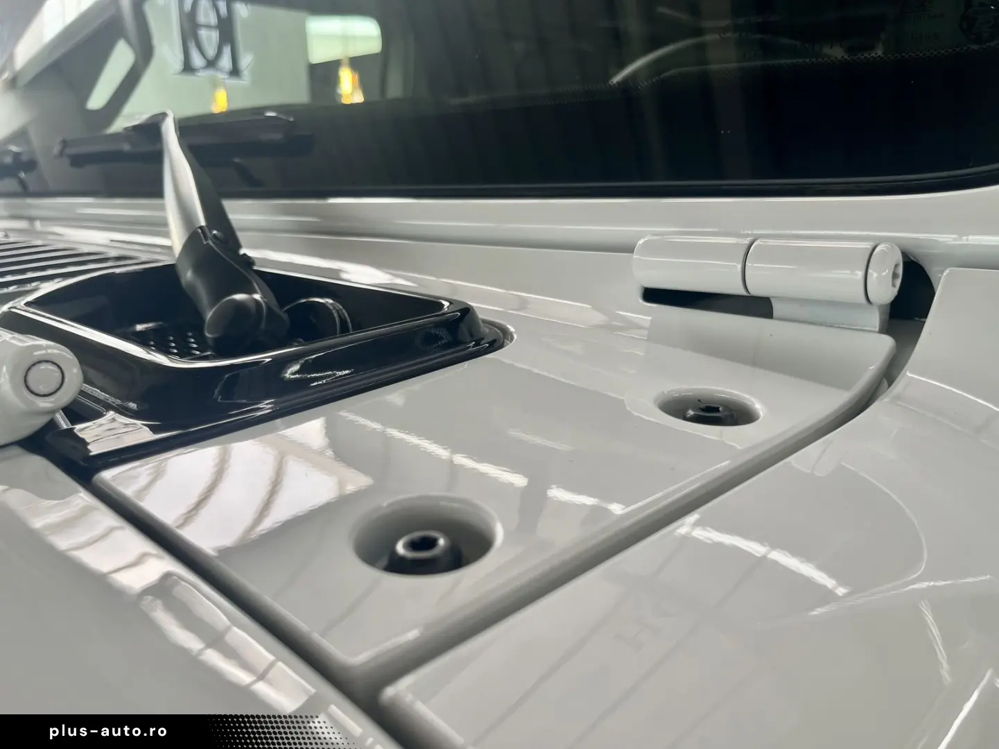 JEEP Wrangler 2.0 Sky One Rubicon Brute Look   Carbon