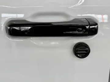 JEEP Wrangler 2.0 Sky One Rubicon Brute Look   Carbon