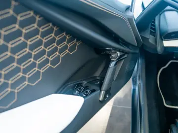 LAMBORGHINI Revuelto Blu Mehit Matt   Lamborghini Nürnberg