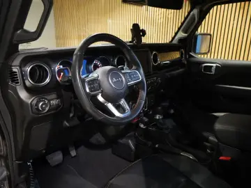 JEEP Wrangler Unlimited 392 Rubicon 6.4 V8 MwSt Top