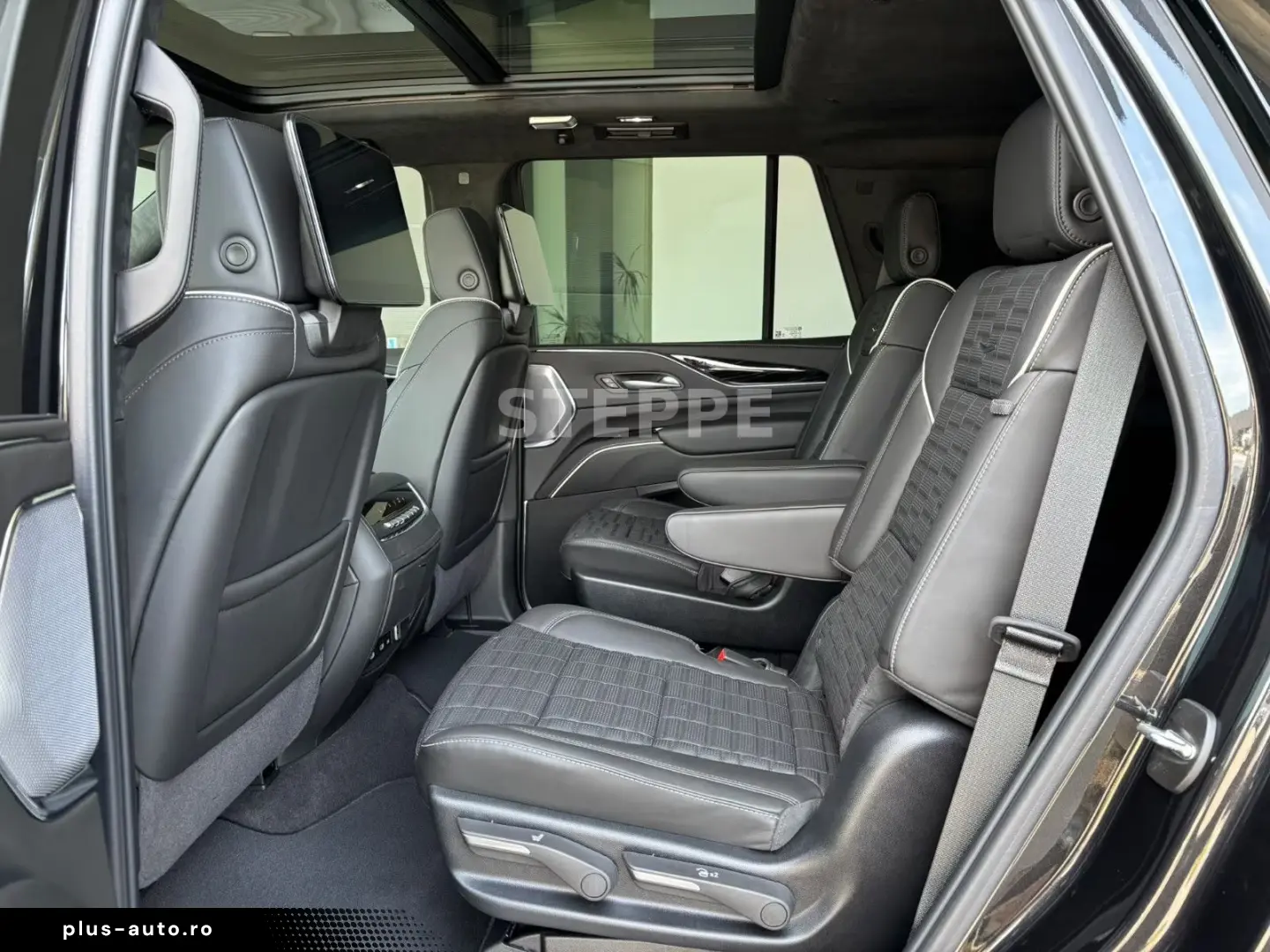 Cadillac Escalade V-Series 6.2 V8 Supercharged AWD