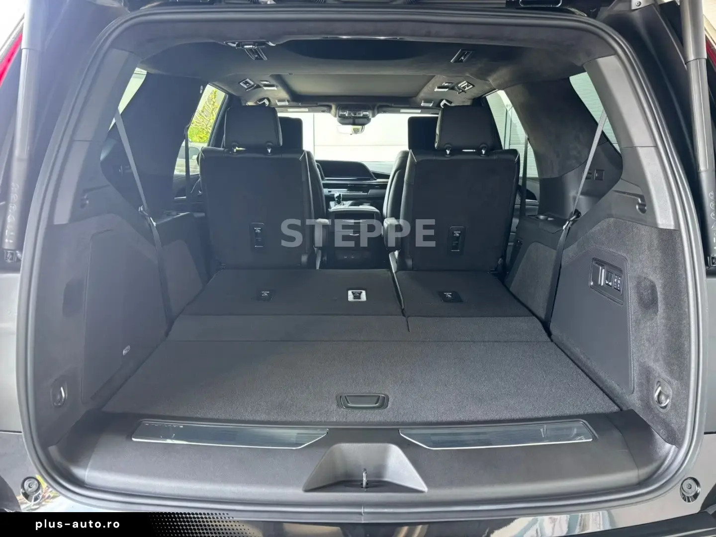 Cadillac Escalade V-Series 6.2 V8 Supercharged AWD