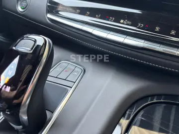 Cadillac Escalade V-Series 6.2 V8 Supercharged AWD