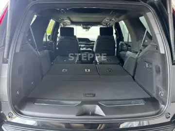 Cadillac Escalade V-Series 6.2 V8 Supercharged AWD