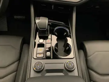 Volkswagen Touareg TDI tiptr. 4M  AHK LEDER