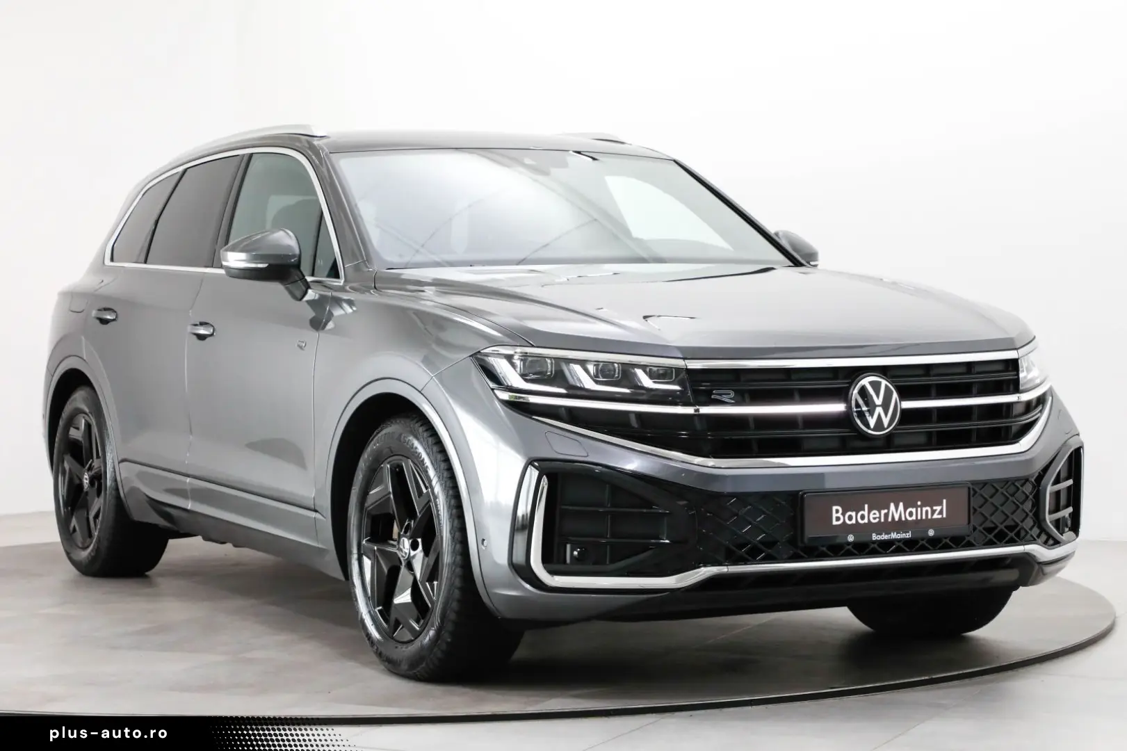 VW Touareg 3.0 TDI 4M R-Line AHK Matrix Luft HuD