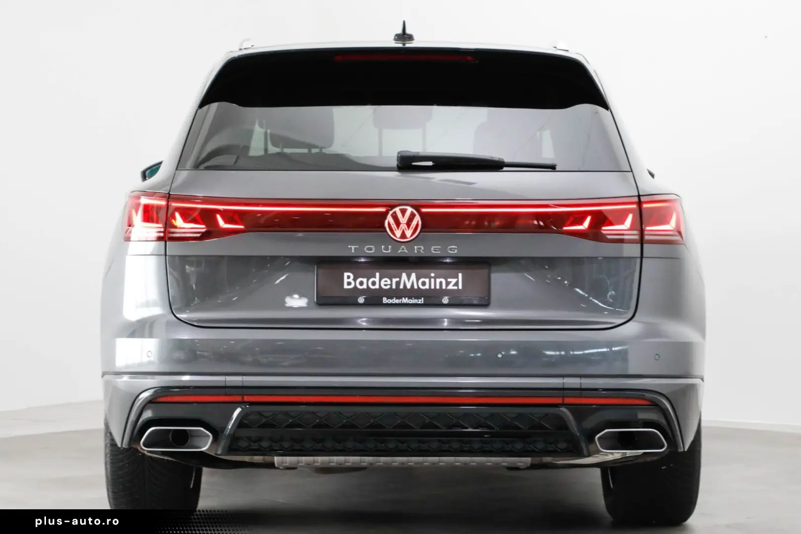 VW Touareg 3.0 TDI 4M R-Line AHK Matrix Luft HuD