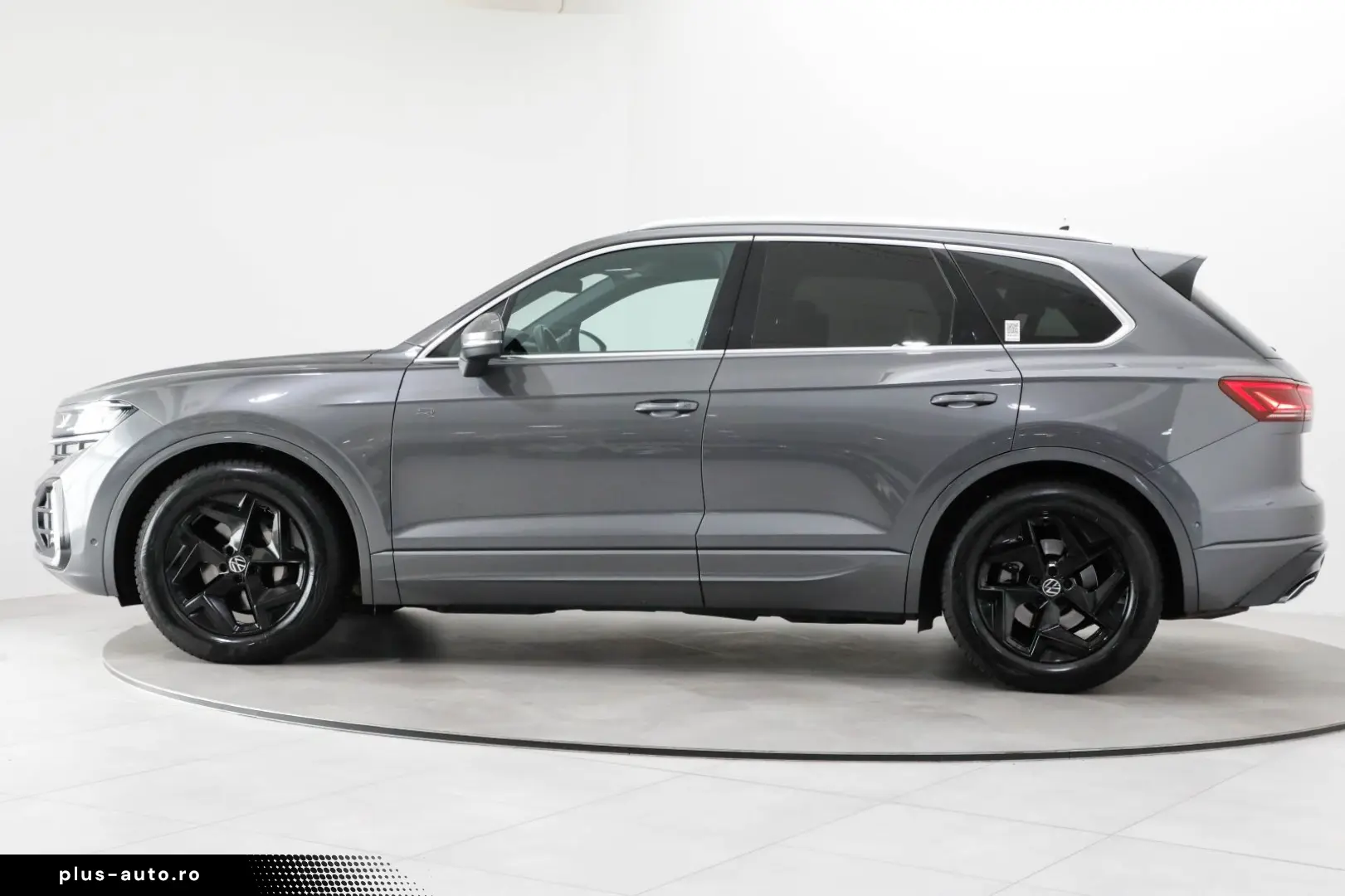 VW Touareg 3.0 TDI 4M R-Line AHK Matrix Luft HuD