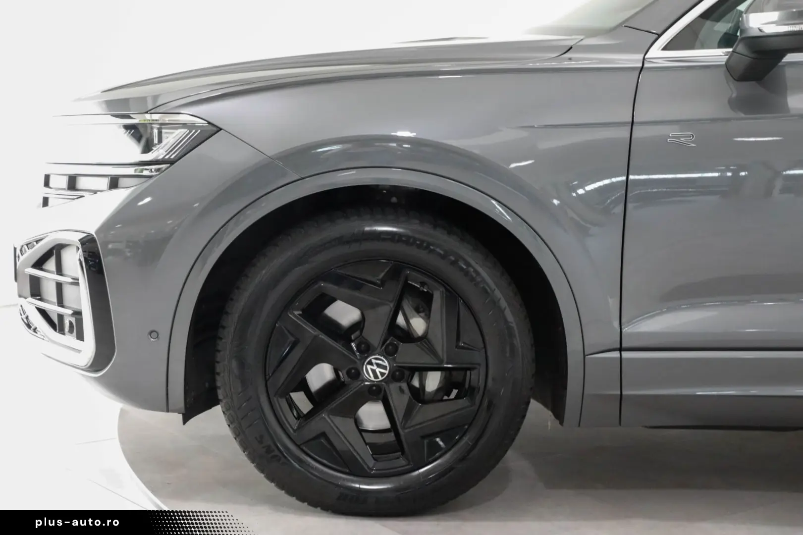 VW Touareg 3.0 TDI 4M R-Line AHK Matrix Luft HuD