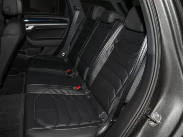 VW Touareg 3.0 TDI 4M R-Line AHK Matrix Luft HuD