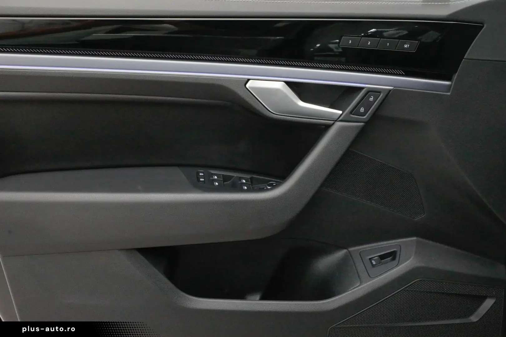 VW Touareg 3.0 TDI 4M R-Line AHK Matrix Luft HuD