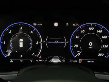 VW Touareg 3.0 TDI 4M R-Line AHK Matrix Luft HuD