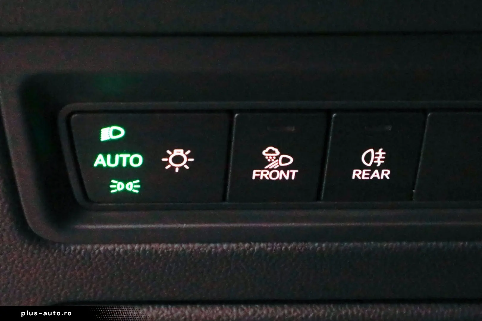 VW Touareg 3.0 TDI 4M R-Line AHK Matrix Luft HuD