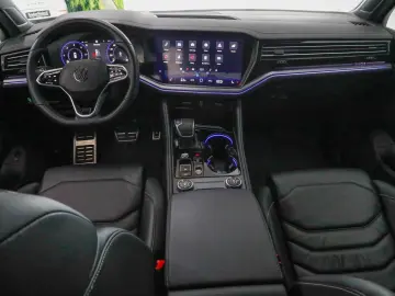 VW Touareg 3.0 TDI 4M R-Line AHK Matrix Luft HuD