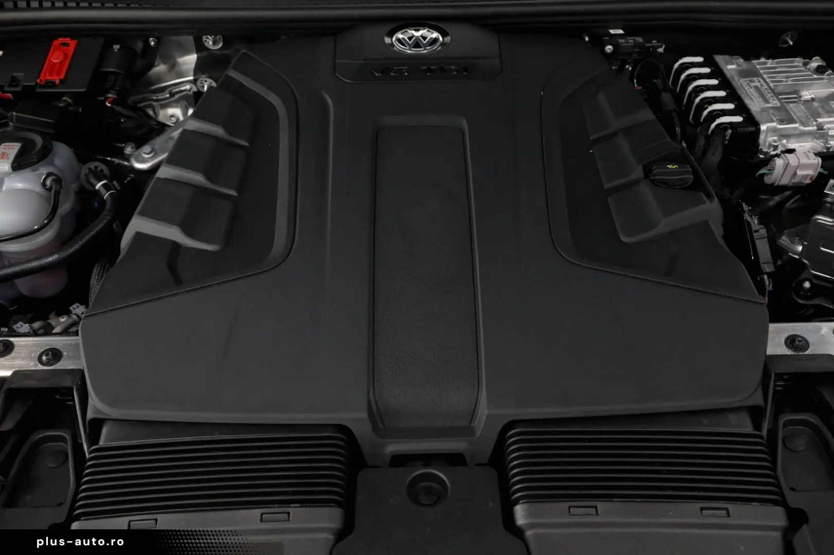 VW Touareg 3.0 TDI 4M R-Line AHK Matrix Luft HuD