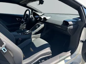 Lamborghini Huracan EVO Spyder 5.2 V10