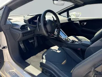 Lamborghini Huracan EVO Spyder 5.2 V10