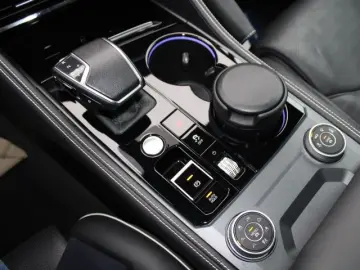 VW Touareg 3.0 V6 TDI Elegance 4M NP 108 T€-PANO-LU