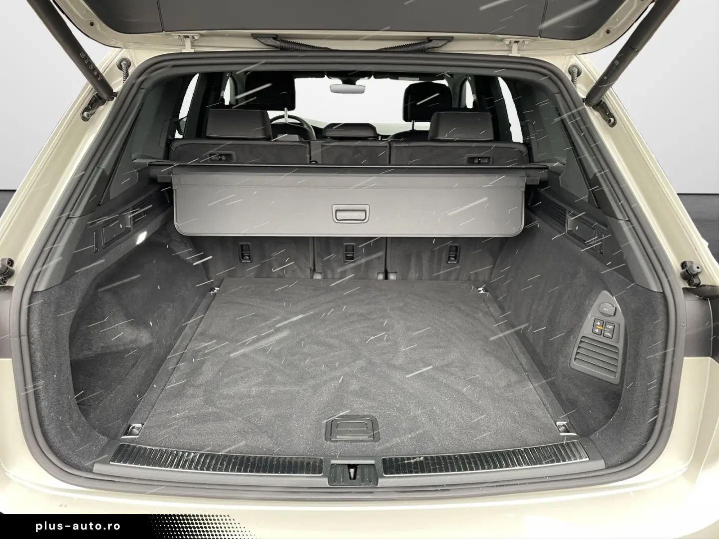 VW Touareg 3.0 TDI 4M R-Line  HeadUp AHK Navi LED L