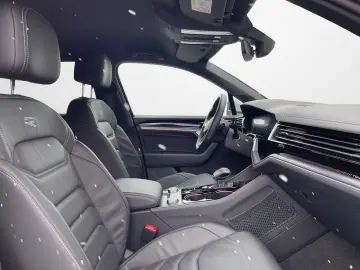 VW Touareg 3.0 TDI 4M R-Line  HeadUp AHK Navi LED L