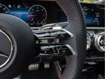 Mercedes-Benz CLA 220 d Coupé AMG Advanced Plus