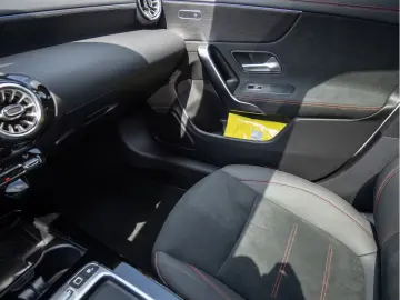 Mercedes-Benz CLA 220 d Coupé AMG Advanced Plus