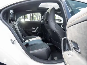 Mercedes-Benz CLA 220 d Coupé AMG Advanced Plus